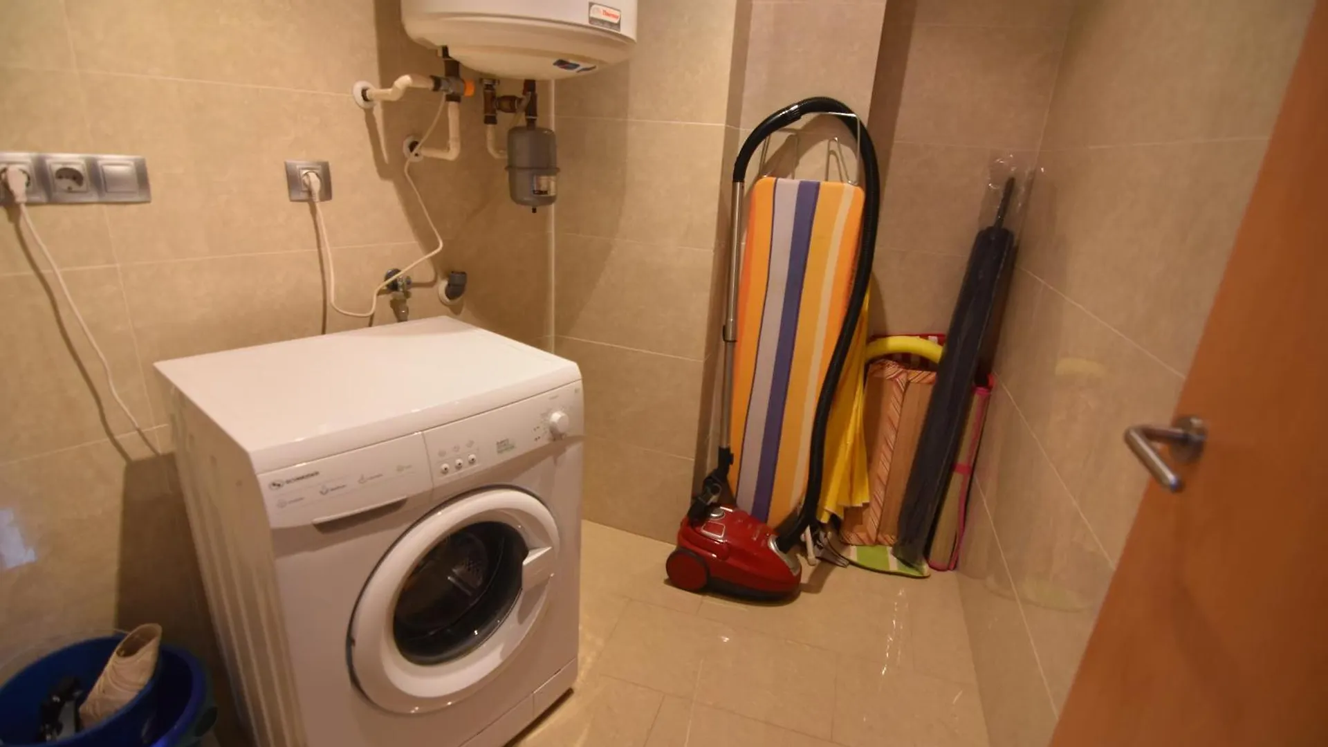 Rnet Apartments Roses Duplex Granada 0*,  Spain